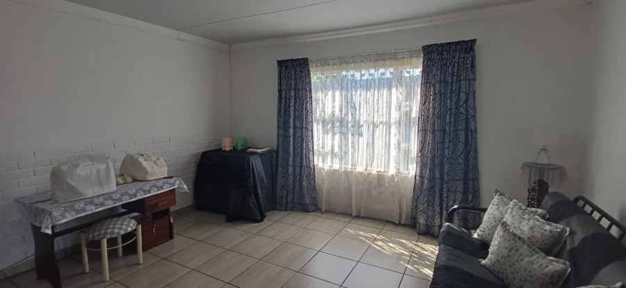 5 Bedroom Property for Sale in Morelig Free State